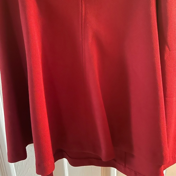 Old Navy Dresses & Skirts - Red skirt with zipper in back